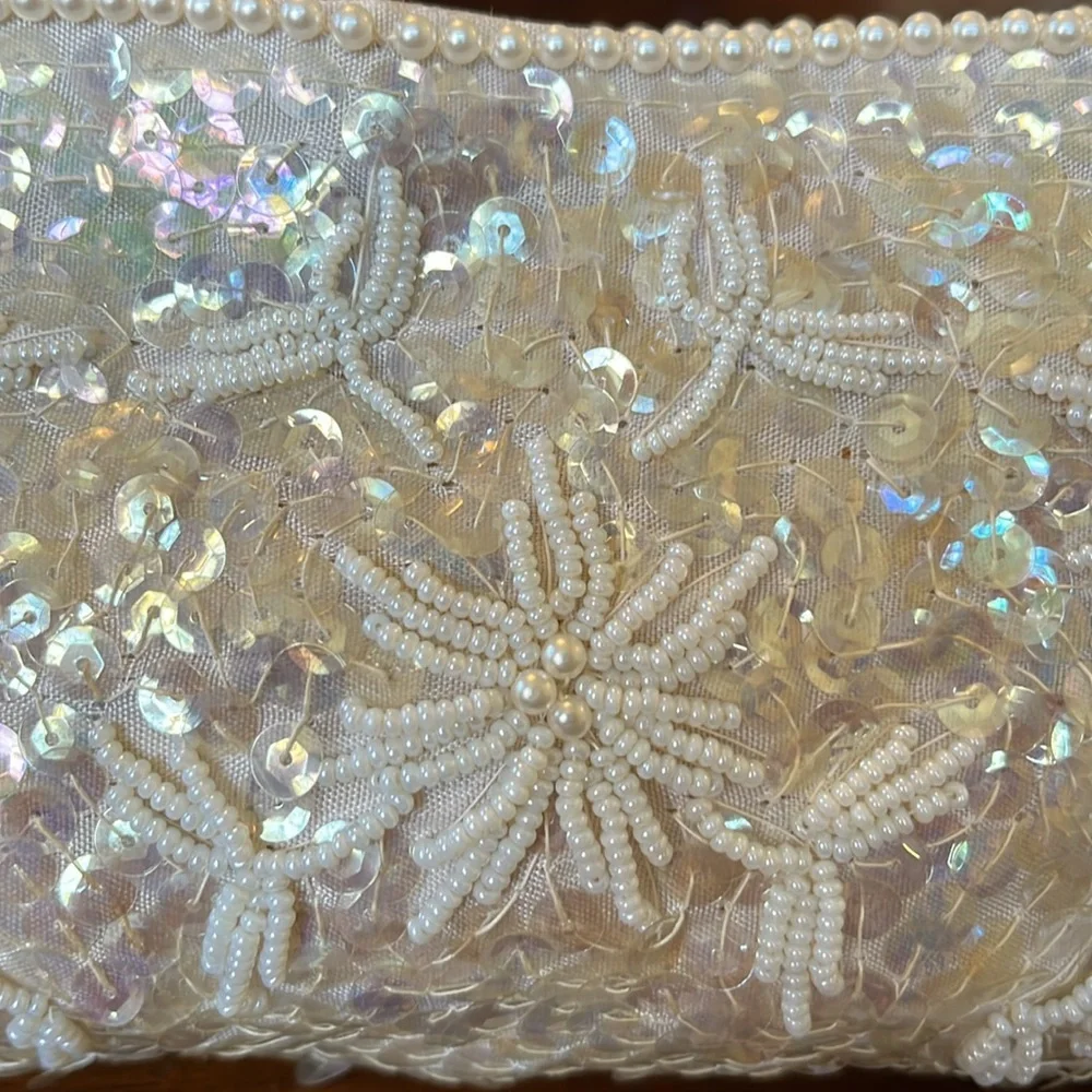 La Regale White w/Sequins & Beaded floral detail Clutch zip closure 8.5”Wx4.2”H